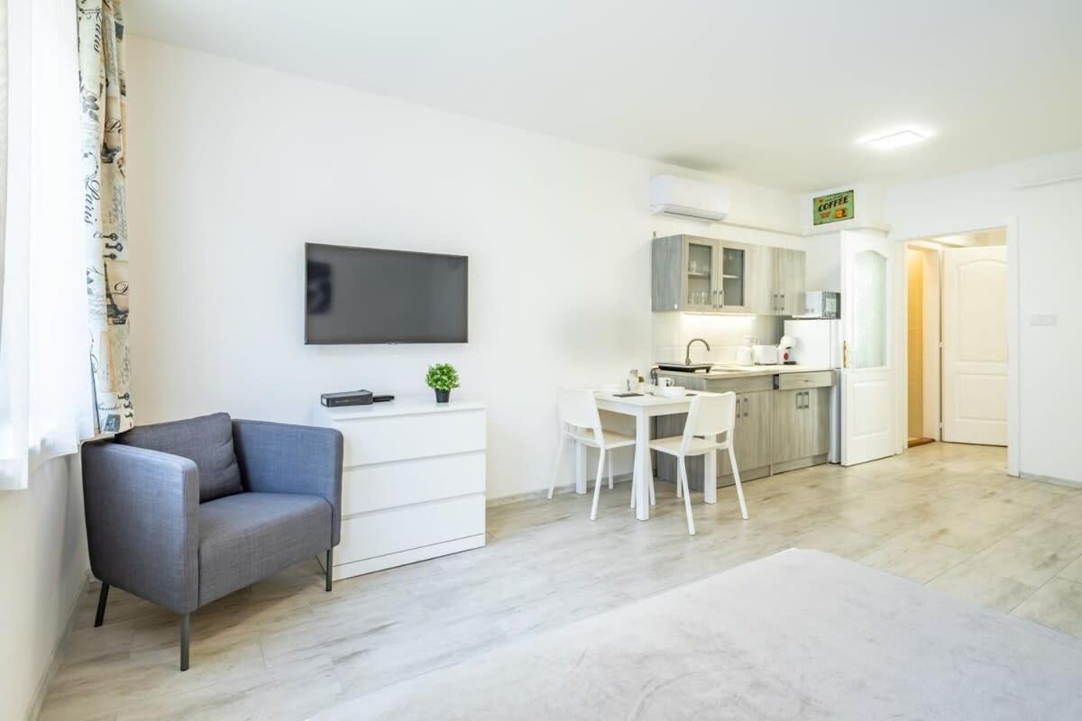 Convenient 2-Room Central Apartment 布达佩斯 外观 照片