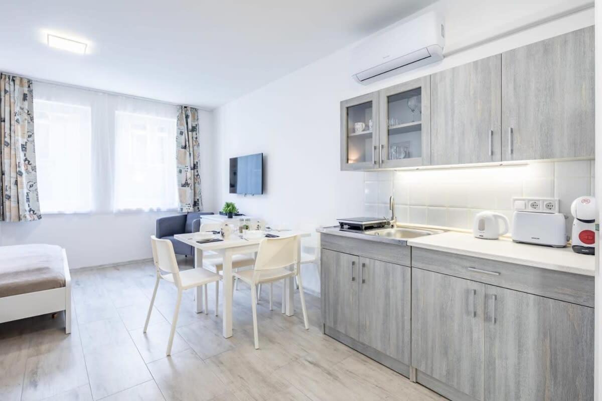 Convenient 2-Room Central Apartment 布达佩斯 外观 照片