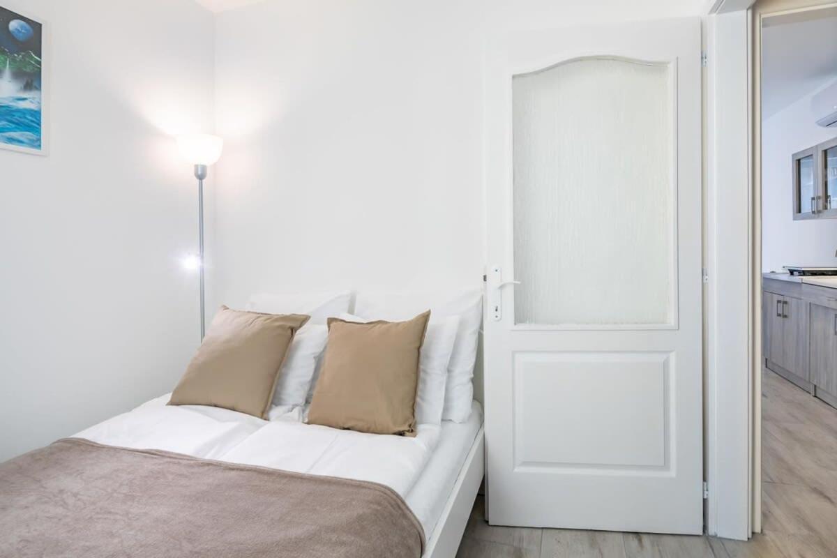 Convenient 2-Room Central Apartment 布达佩斯 外观 照片