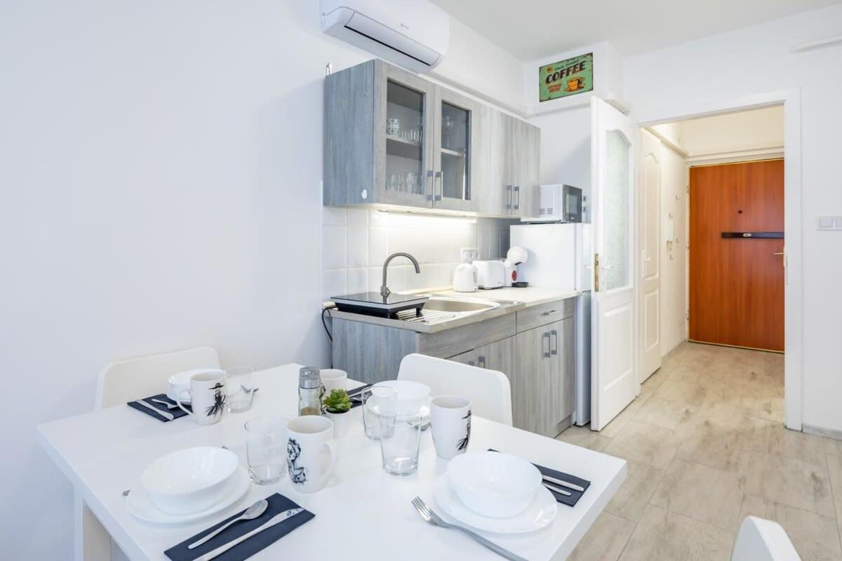 Convenient 2-Room Central Apartment 布达佩斯 外观 照片